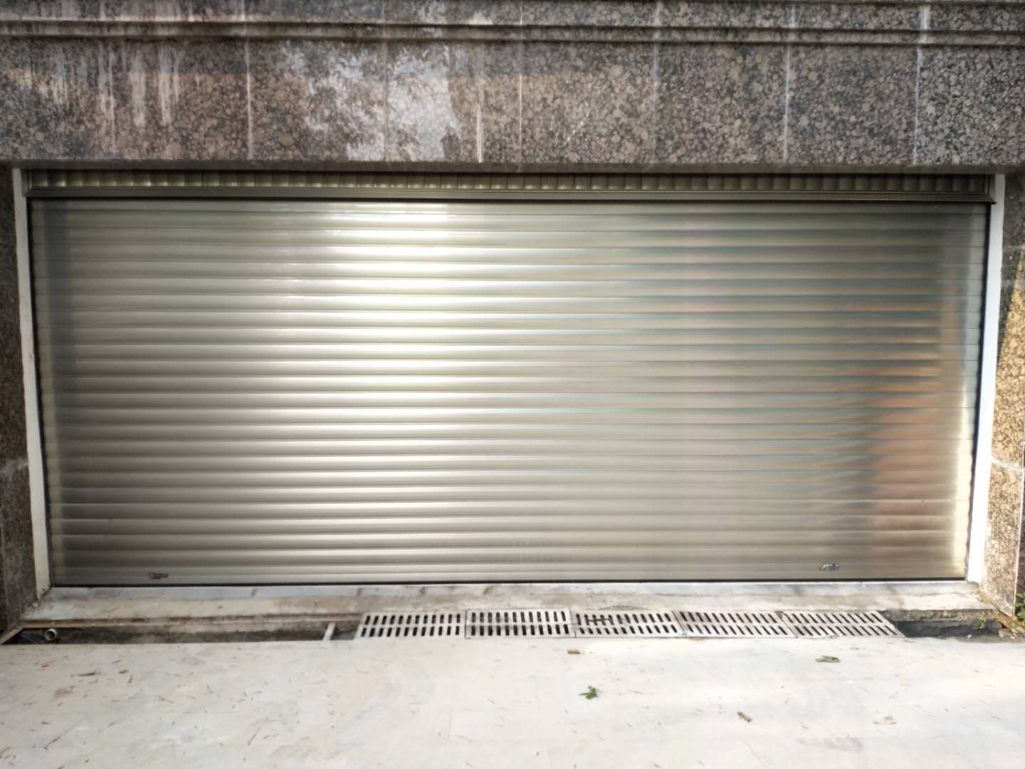 神奇卷簾門，開啟無限可能